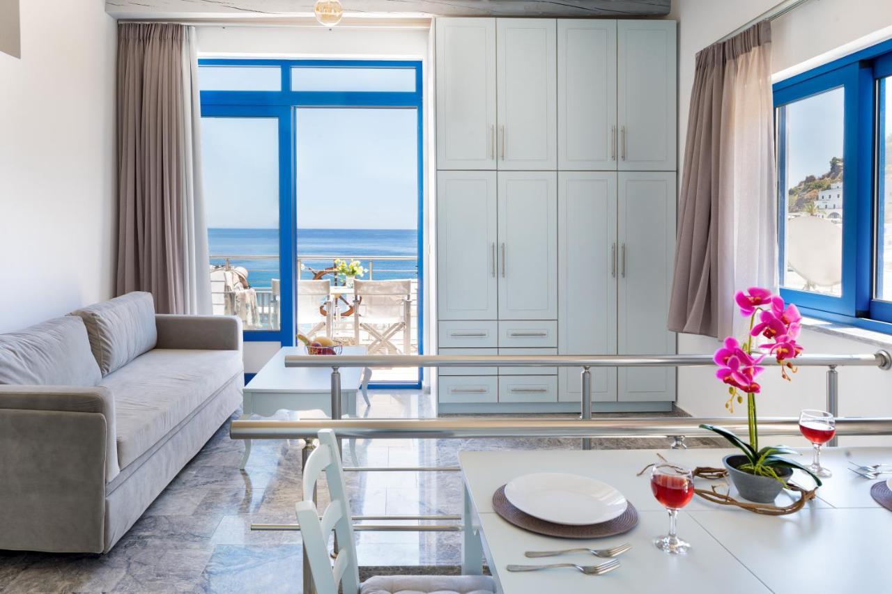 Plori - Molos Apartments Loutro Exterior photo
